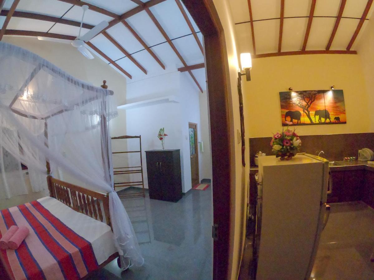 Villa Girilena Hikkaduwa Exterior foto