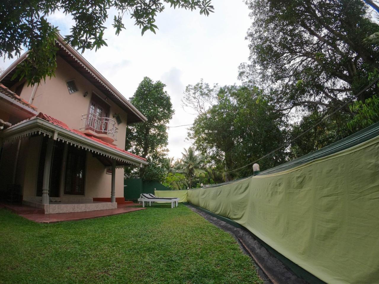 Villa Girilena Hikkaduwa Exterior foto